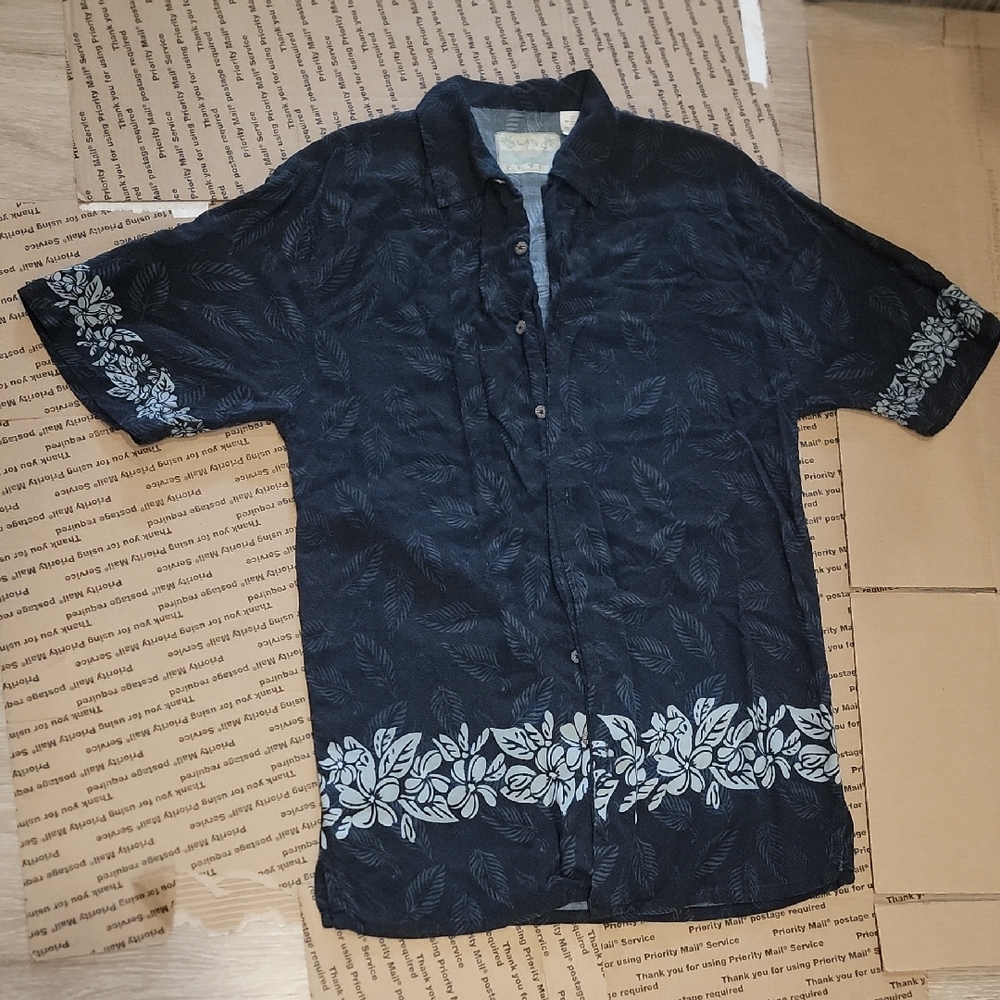 Men's Dark Blue Floral Casual Shirt